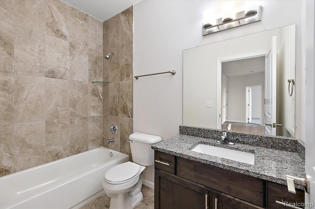 8280 Heywood Circle, 2, Sterling Heights, MI 48312 — Photo 26