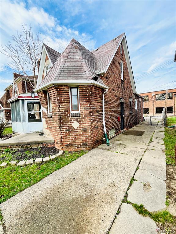 16811 Manor Street, Detroit, MI 48221 — Photo 2
