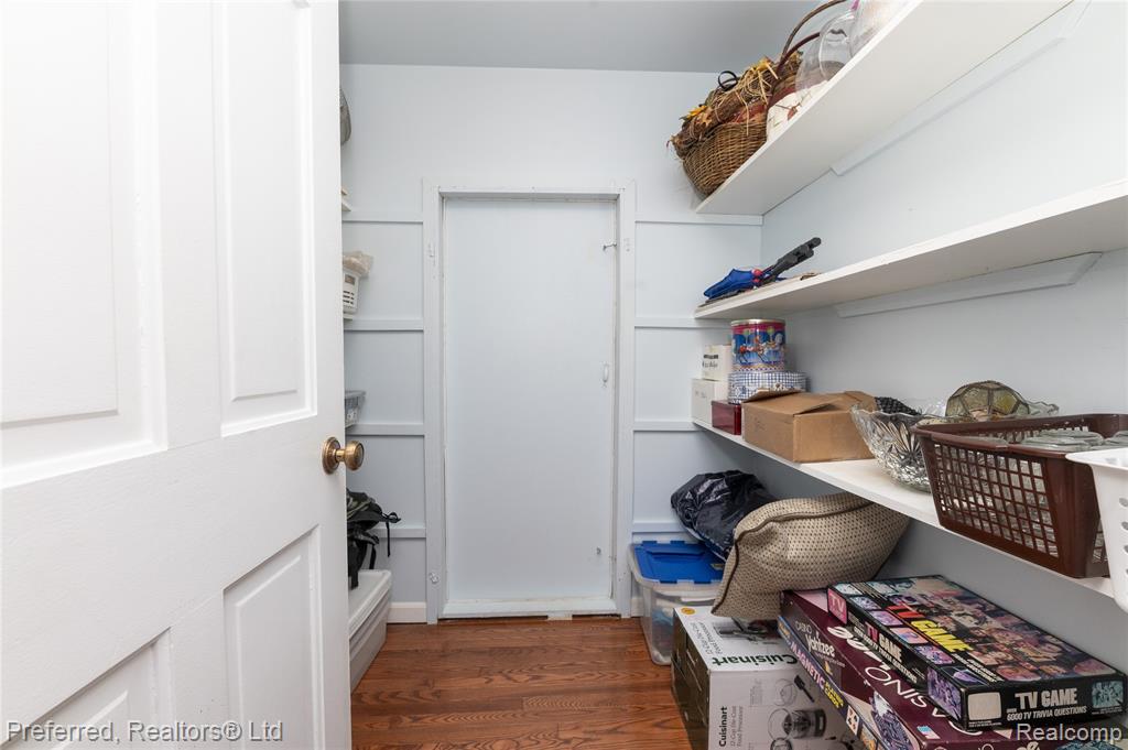 9350 Colony Farm Court, Plymouth, MI 48170 — Photo 40
