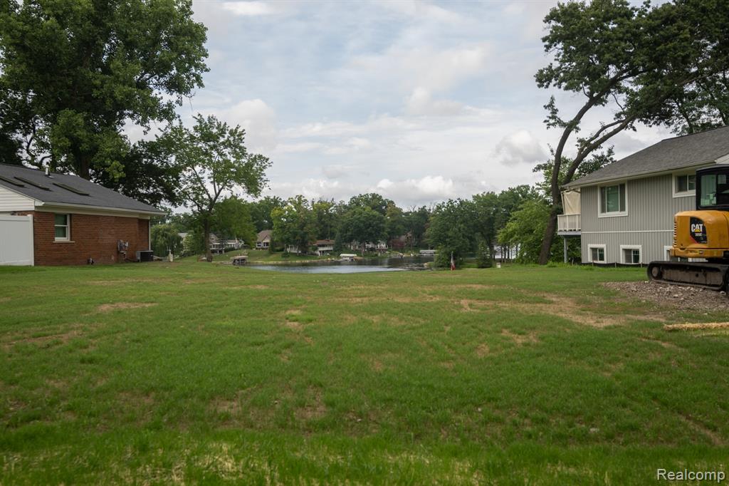 10418 KING Road, Davisburg, MI 48350 — Photo 54