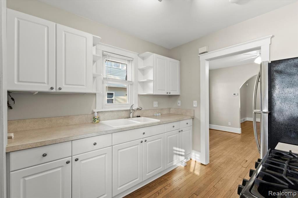 508 E Hudson Avenue, Royal Oak, MI 48067 — Photo 12