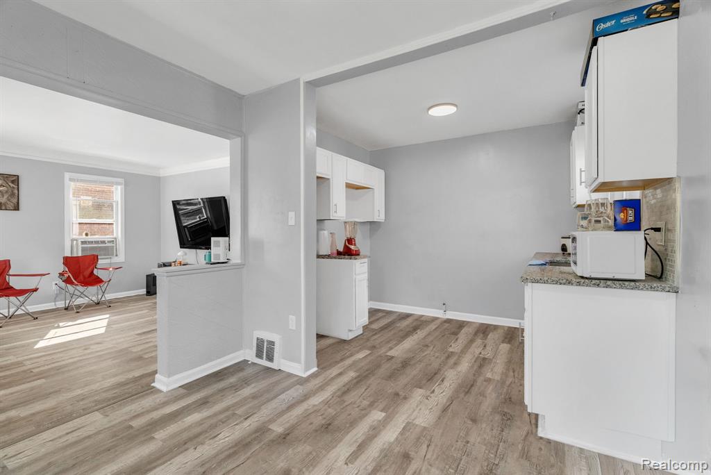 6003 Oldtown Street, Detroit, MI 48224 — Photo 10