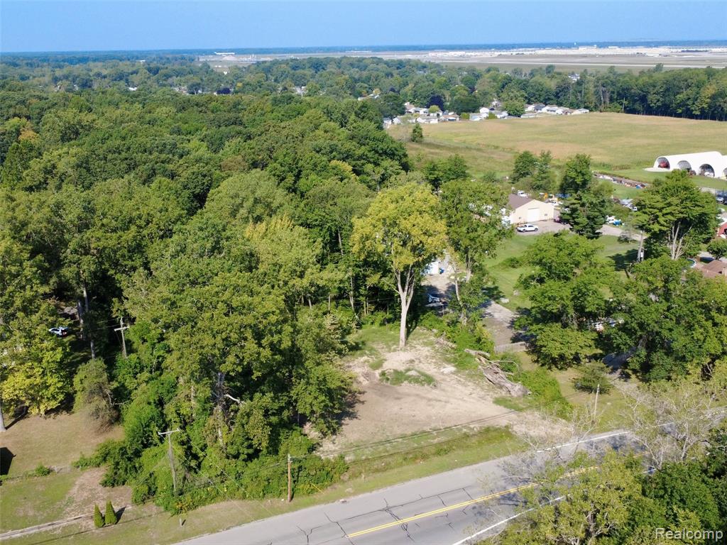 16068 Middlebelt Road, Romulus, MI 48174