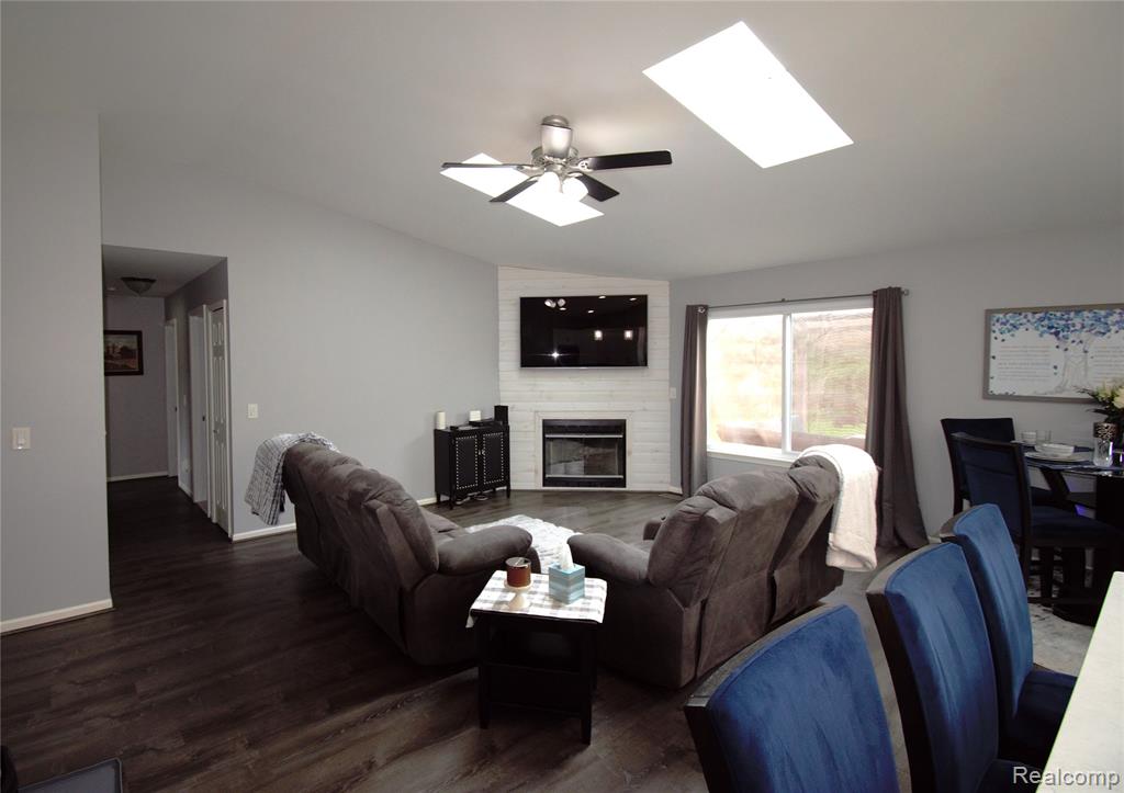 313 Janet Lane, Almont, MI 48003 — Photo 8