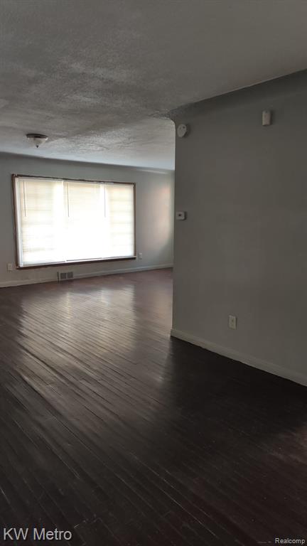 8272 E Outer Drive, Detroit, MI 48213 — Photo 3