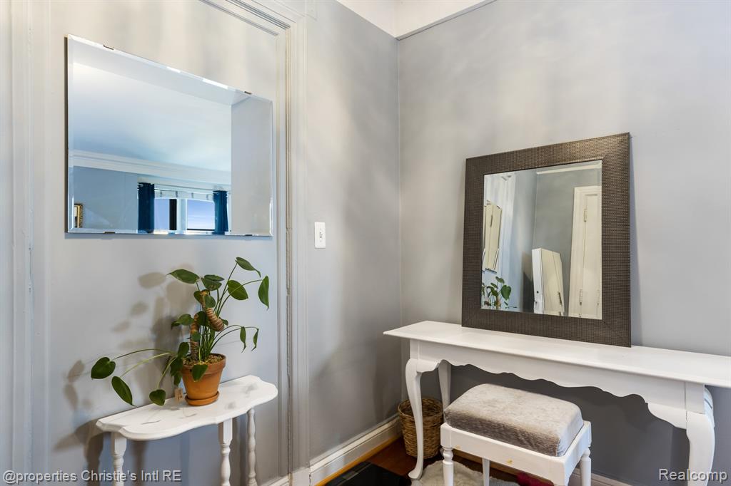 15 E Kirby Street, 826, Detroit, MI 48202 — Photo 18