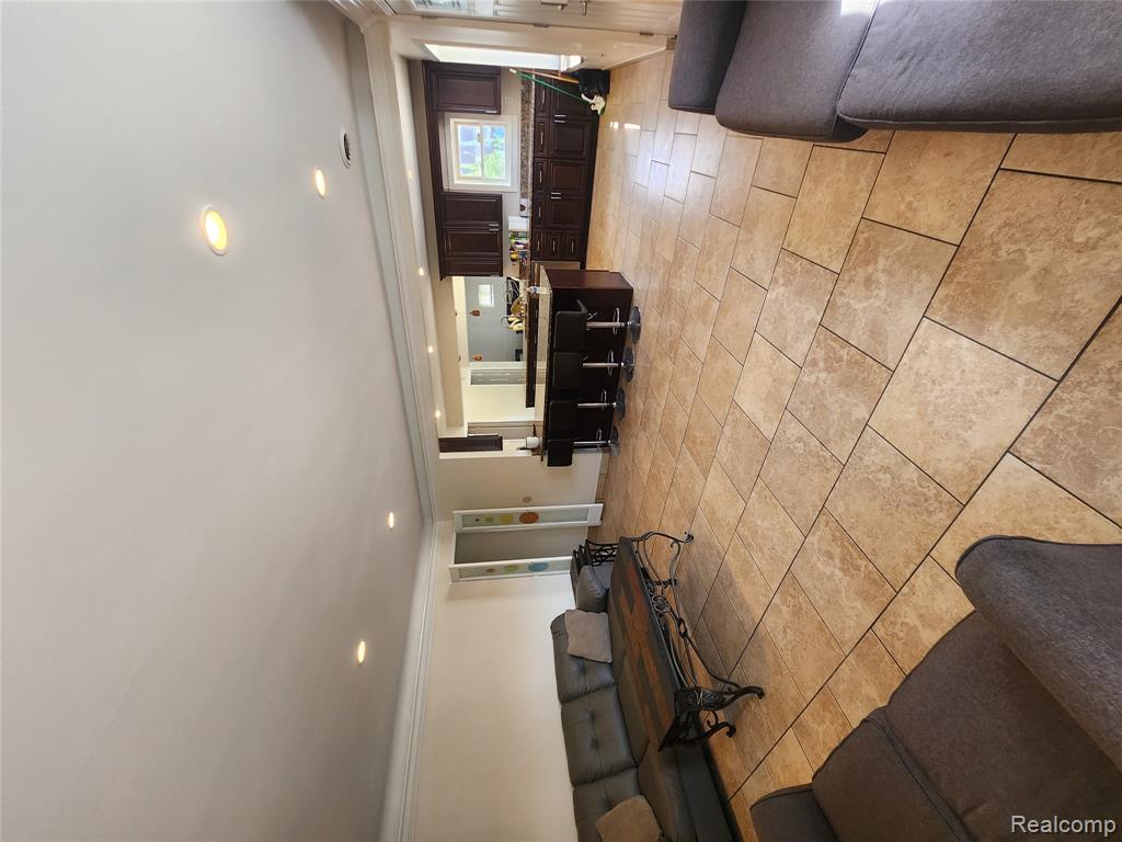 6878 Drexel Street, Dearborn Heights, MI 48127 — Photo 5