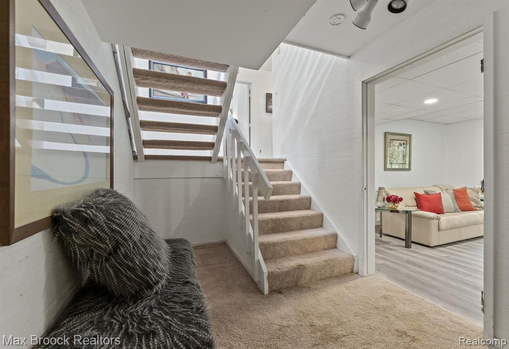 4355 Middleton Drive, Bloomfield Hills, MI 48302 — Photo 20