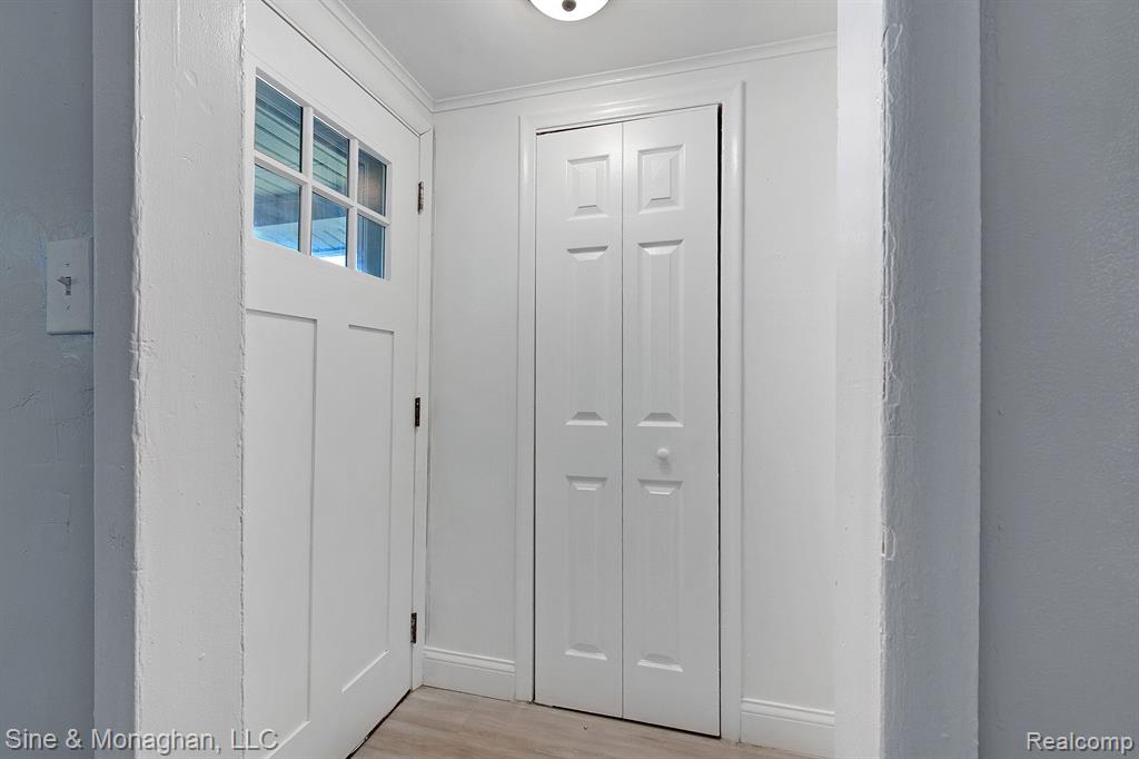 8436 CHAPP Avenue, Warren, MI 48089 — Photo 2