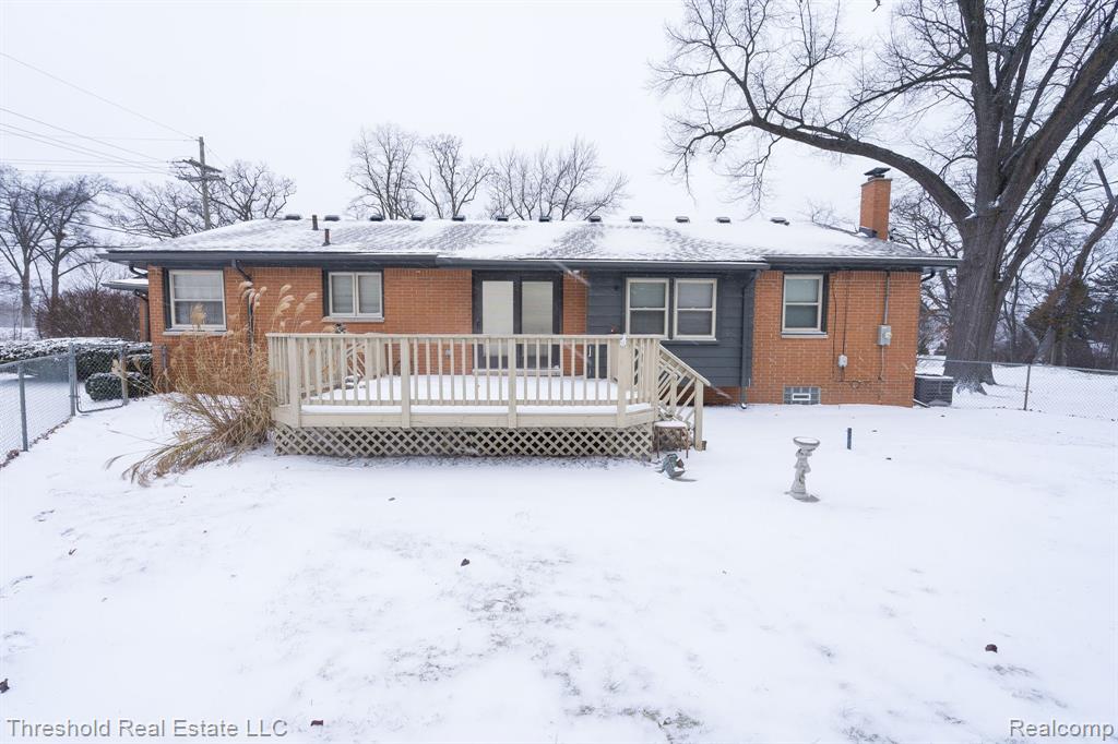 5595 Old Orchard Trail, Orchard Lake Village, MI 48324 — Photo 38