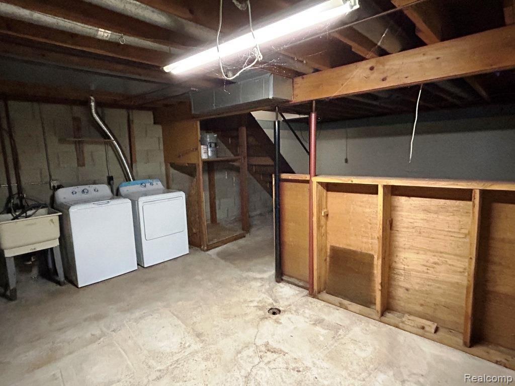 406 UNION Street, Grand Blanc, MI 48439 — Photo 13