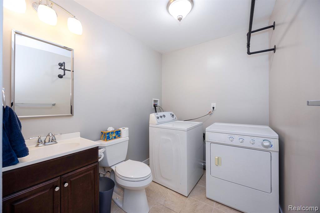 1376 Heritage Drive, Canton, MI 48188 — Photo 22