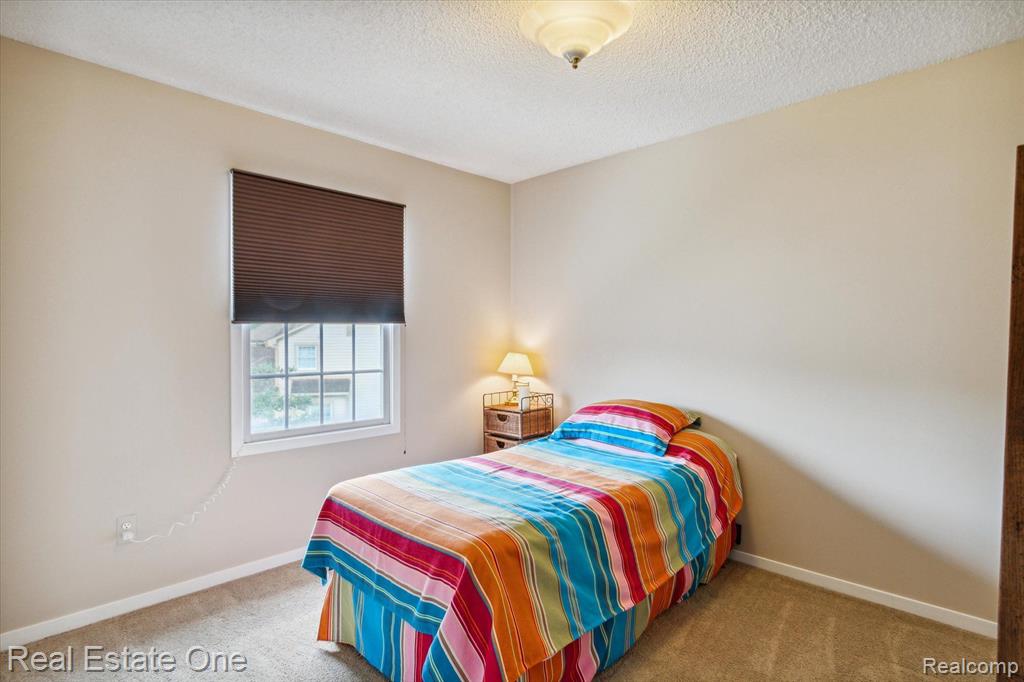 41694 KENILWORTH Lane, Novi, MI 48377 — Photo 19