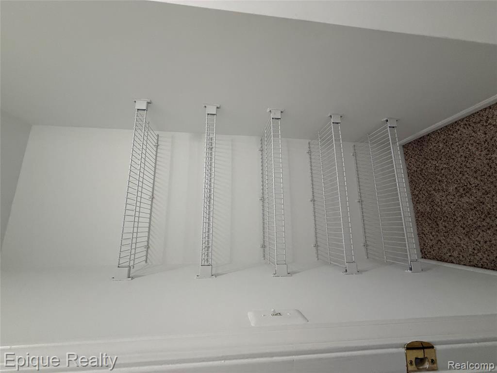 56487 Scotland Boulevard, Utica, MI 48316 — Photo 11