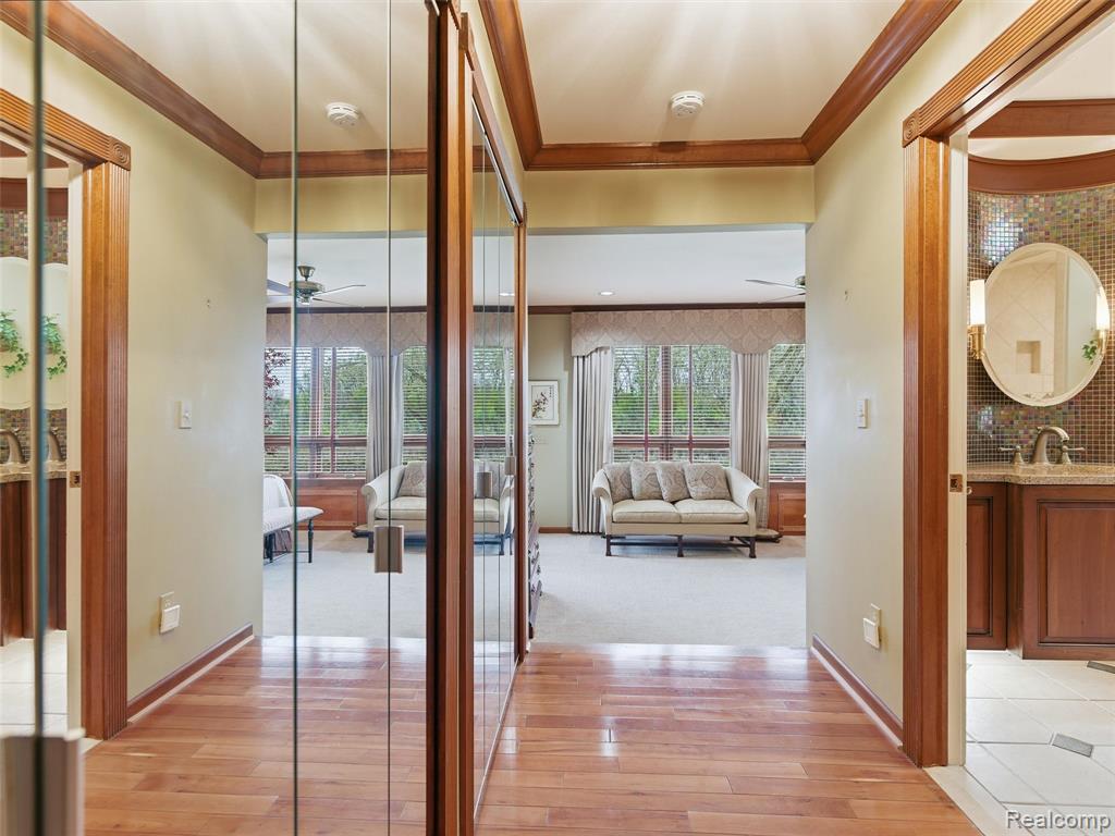 23 Chateaux Du Lac, Fenton, MI 48430 — Photo 26