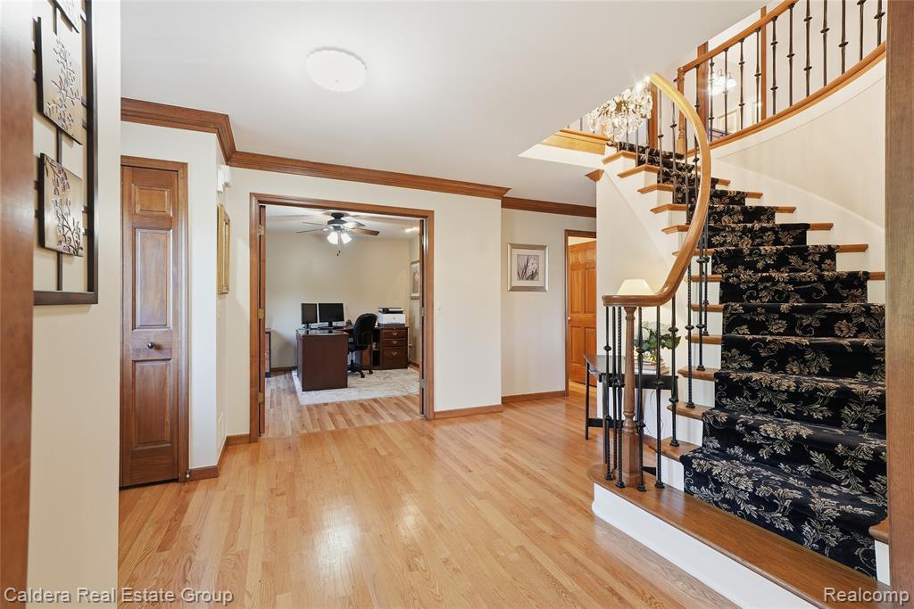8915 Chestnut Run Drive, Utica, MI 48317 — Photo 7