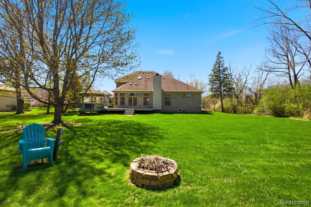 8488 Annette Avenue, Grosse Ile, MI 48138 — Photo 55