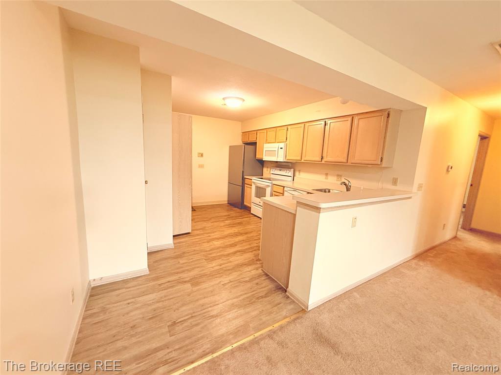 610 Perry Creek Drive, Grand Blanc, MI 48439 — Photo 28