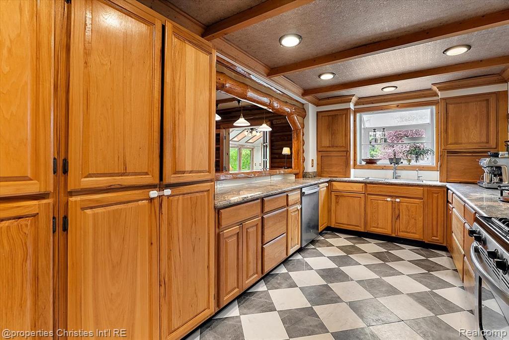 4880 Algonquin Boulevard, Clarkston, MI 48348 — Photo 17