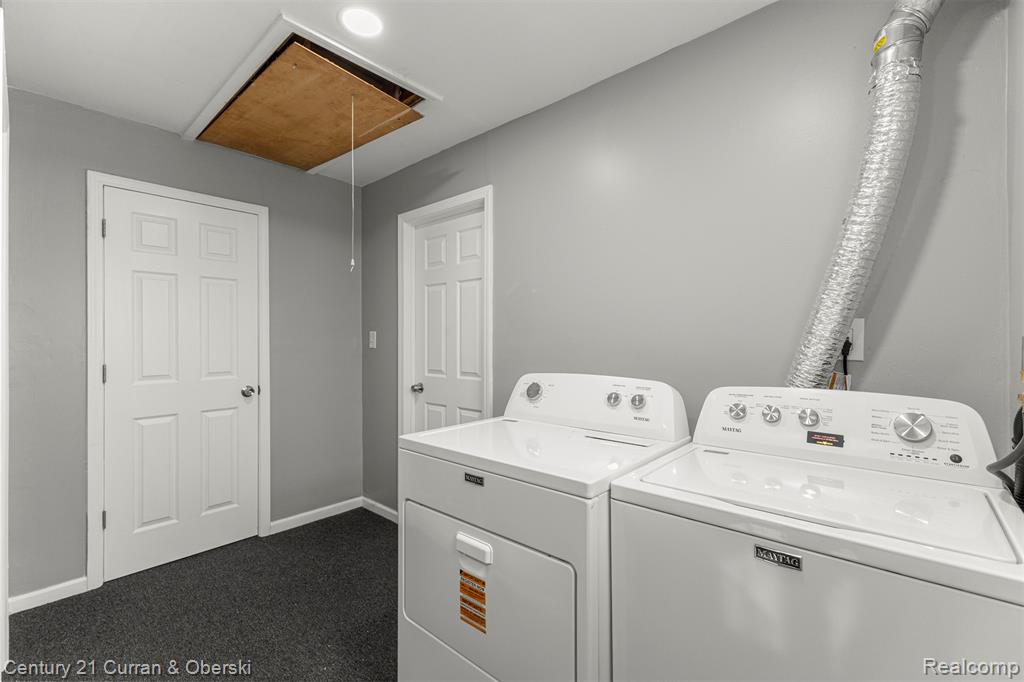 9 Walnut Street, Wyandotte, MI 48192 — Photo 27