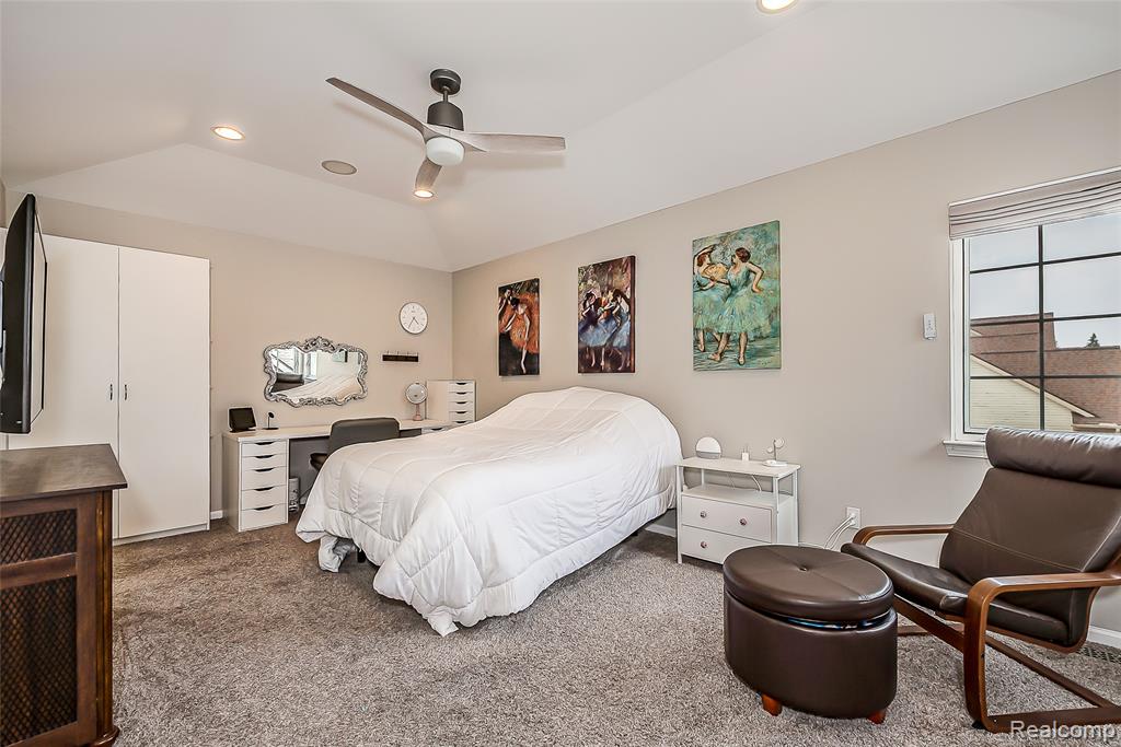 1010 Paddock Drive, South Lyon, MI 48178 — Photo 12