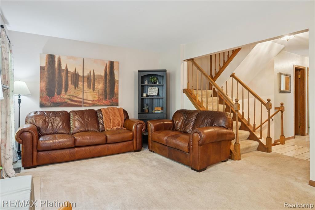 852 Woodridge Hills Drive, Brighton, MI 48116 — Photo 17