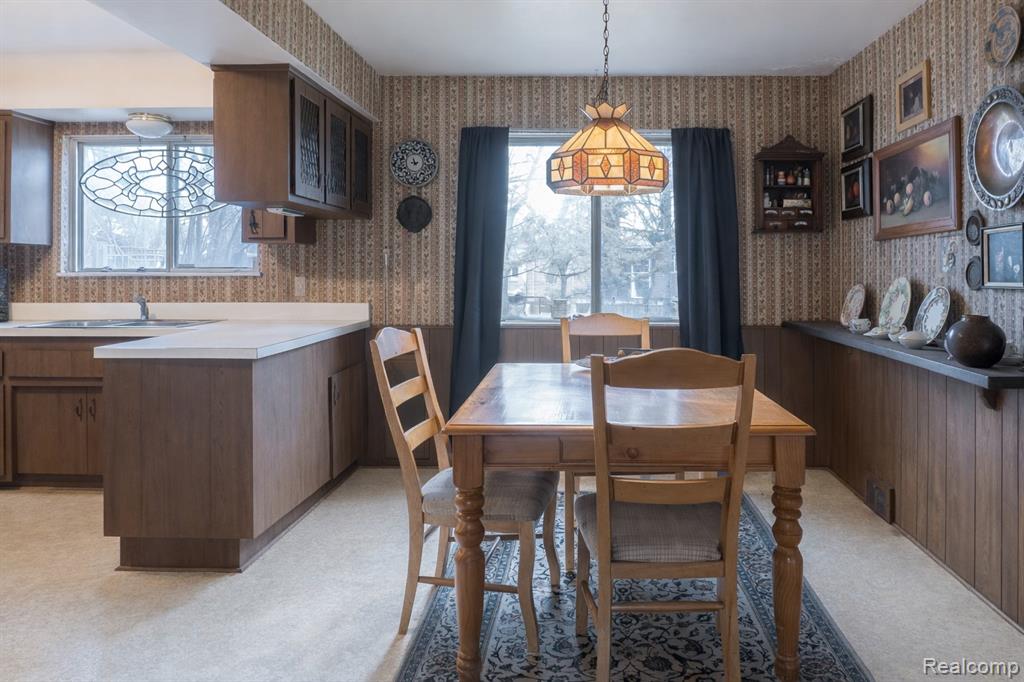 8362 Sunburst, Center Line, MI 48015 — Photo 21