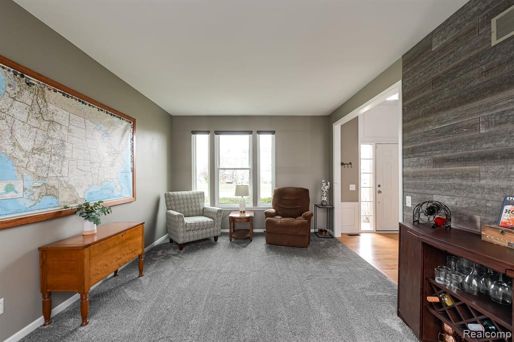 6249 CHERRYWOOD Drive, Ypsilanti, MI 48197 — Photo 12