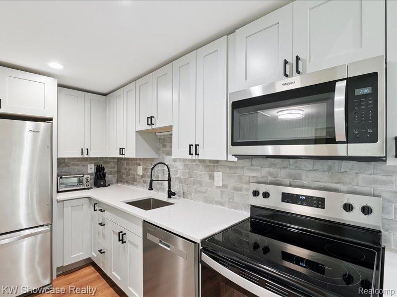 4581 Parker Drive, Howell, MI 48843 — Photo 15