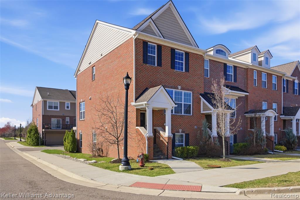 47701 Hillcrest Drive, Northville, MI 48168 — Photo 2