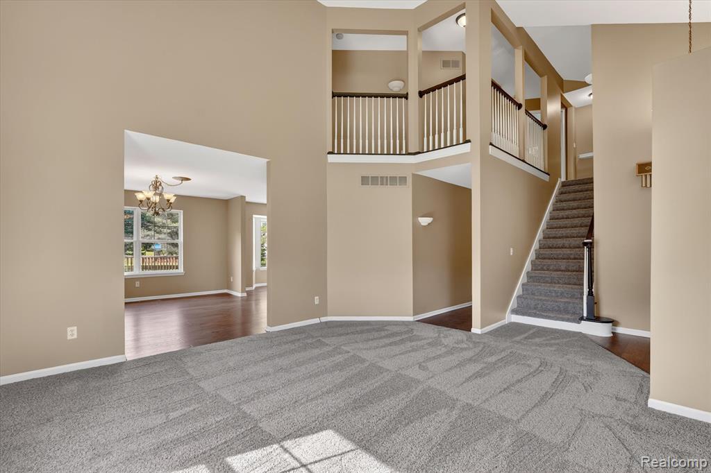 5195 Wyndham Place, Fenton, MI 48430 — Photo 8
