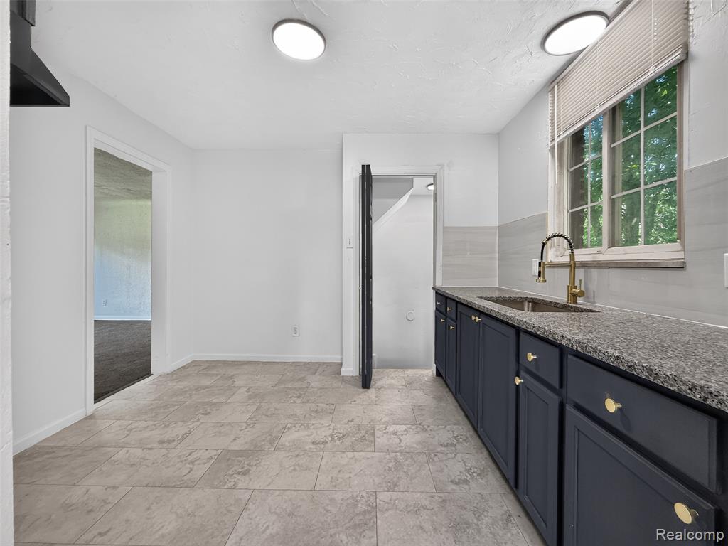 5234 Berkshire Street, Detroit, MI 48224 — Photo 9