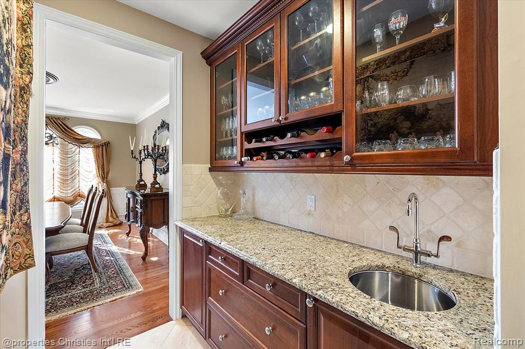7220 Essex Drive, West Bloomfield, MI — Photo 30