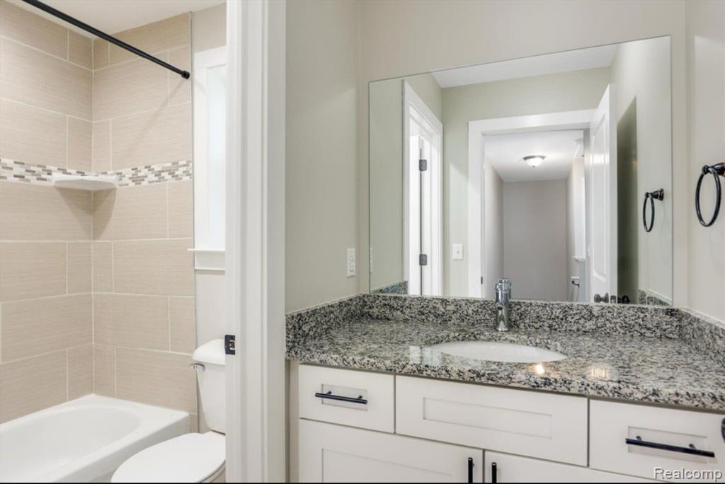 1755 E George Avenue, Hazel Park, MI 48030 — Photo 24