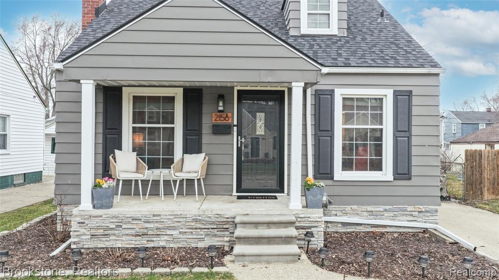 2156 Cambridge, Berkley, MI 48072 — Photo 9