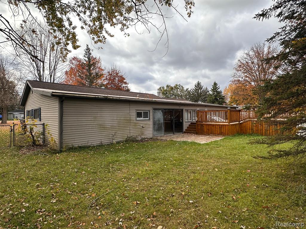 5324 SOUTHWAY Drive, Swartz Creek, MI 48473 — Photo 38