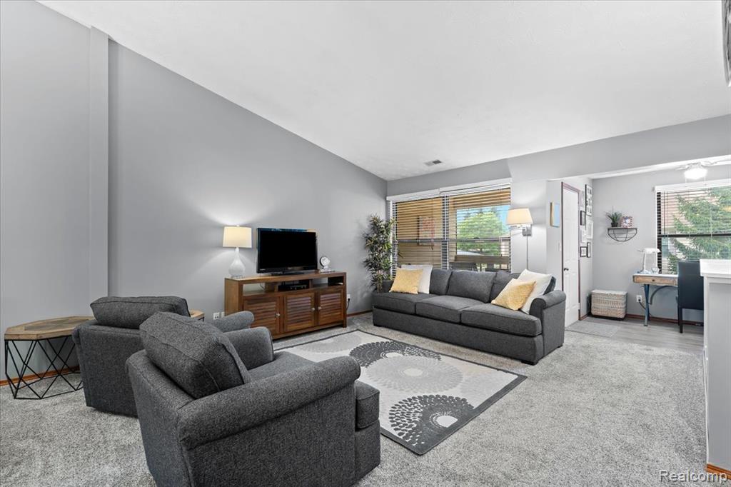 61260 Greenwood Drive, 80, South Lyon, MI 48178 — Photo 6