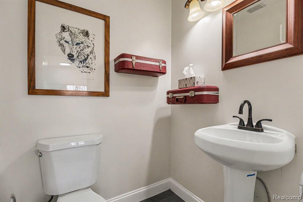 1640 Estates Drive, Detroit, MI 48206 — Photo 26