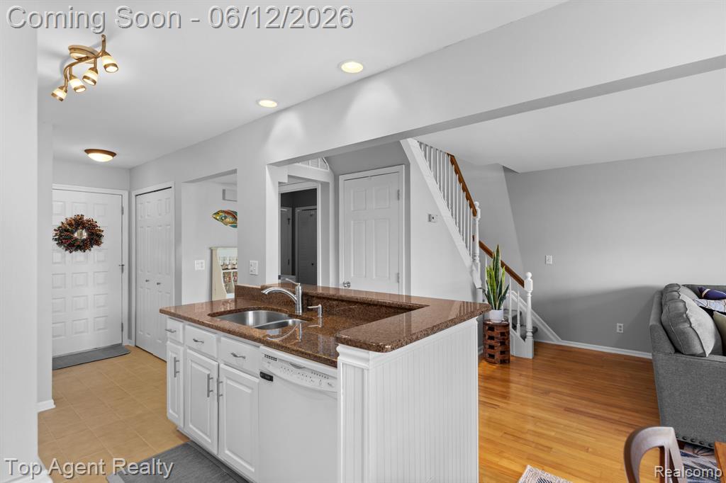 7214 Harbor Drive, Clay, MI 48001 — Photo 8