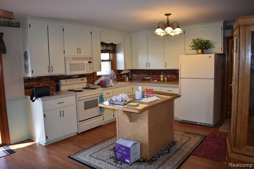 5211 N FOWLERVILLE Road N, Fowlerville, MI 48836 — Photo 5