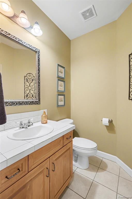 8399 Potter Road, Flushing, MI, 48433