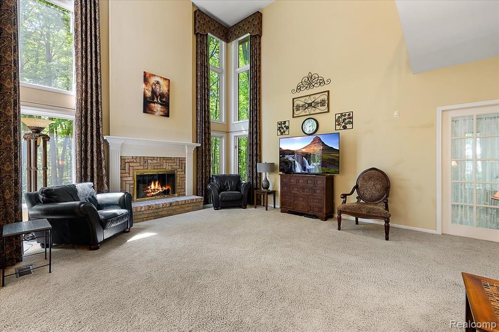 53629 WAYBURN Court, Utica, MI 48315 — Photo 9