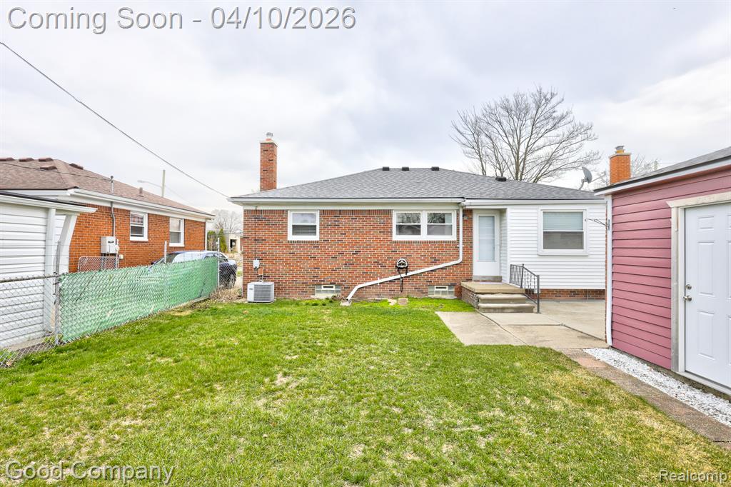 28447 Brush Street, Madison Heights, MI 48071 — Photo 38