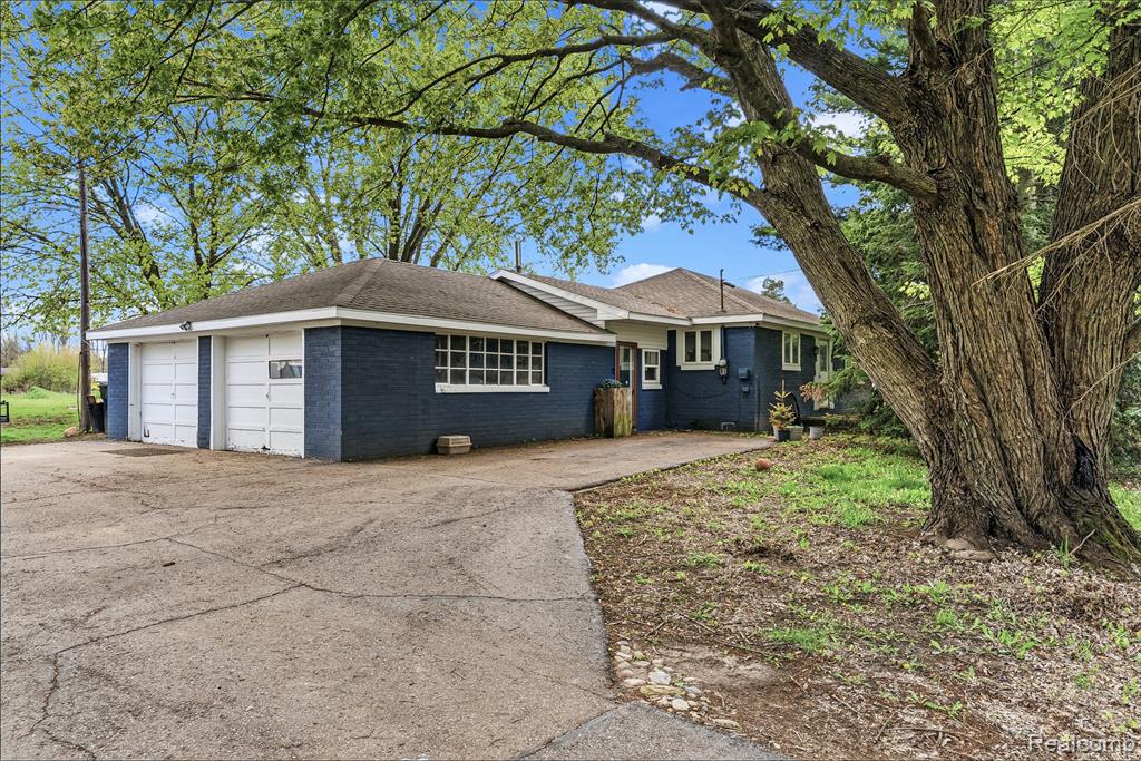 11454 Wilson Road, Otisville, MI 48463 — Photo 3