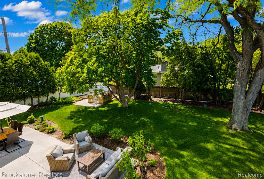20323 N Riverhill Drive, Clinton Twp, MI 48036 — Photo 22