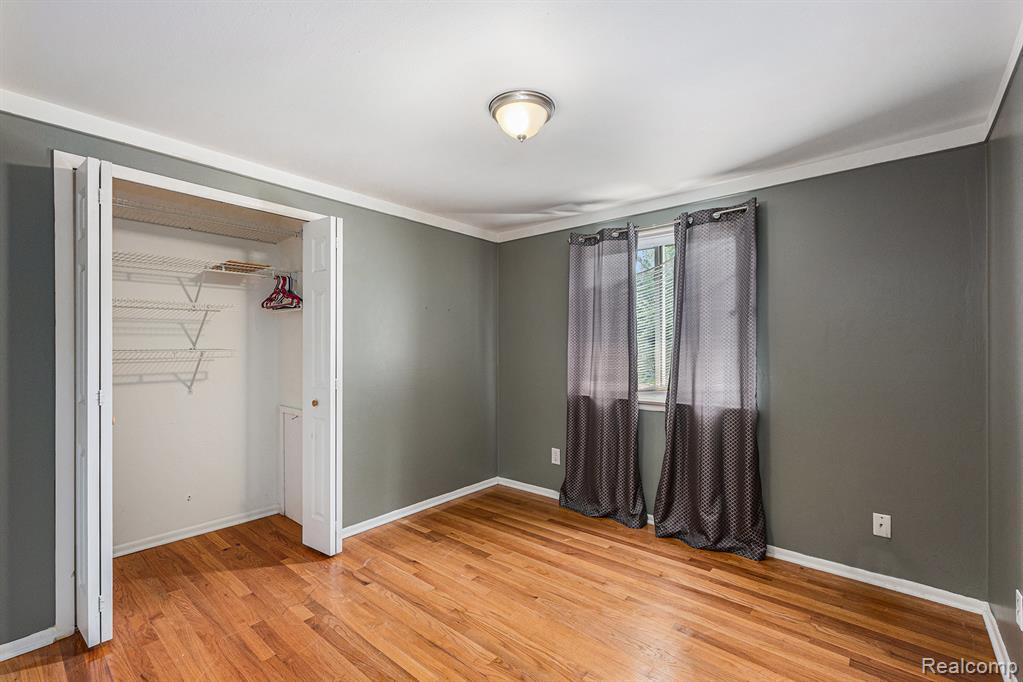20740 Marter Road, Grosse Pointe Woods, MI 48236 — Photo 19