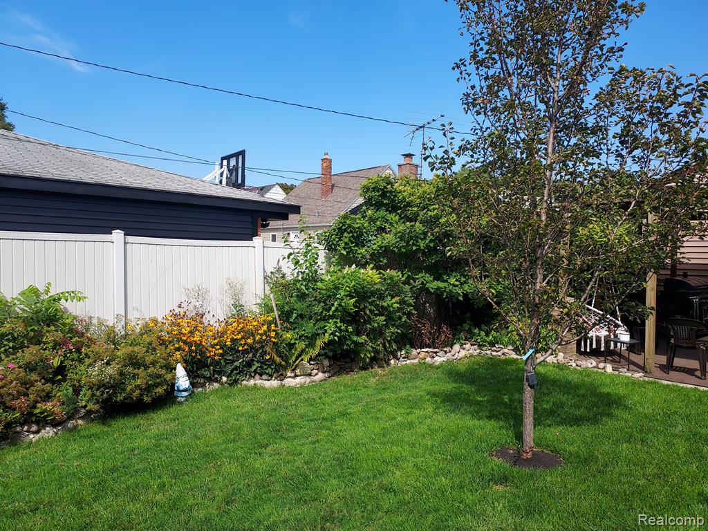 5667 LATHERS Street, Garden City, MI — Photo 20