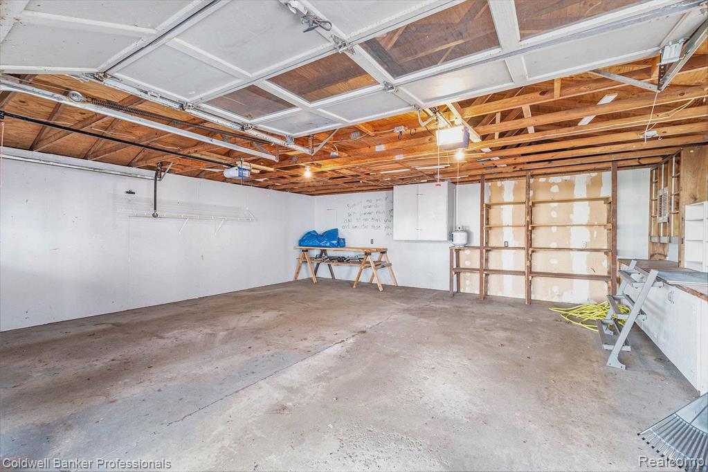 6093 PORTER Road, Grand Blanc, MI 48439 — Photo 22