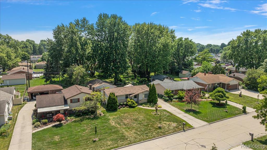 5242 Mansfield Avenue, Sterling Heights, MI 48310 — Photo 38