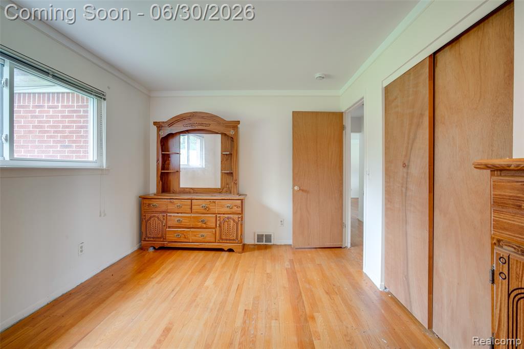 16944 Hans Court, Fraser, MI 48026 — Photo 10